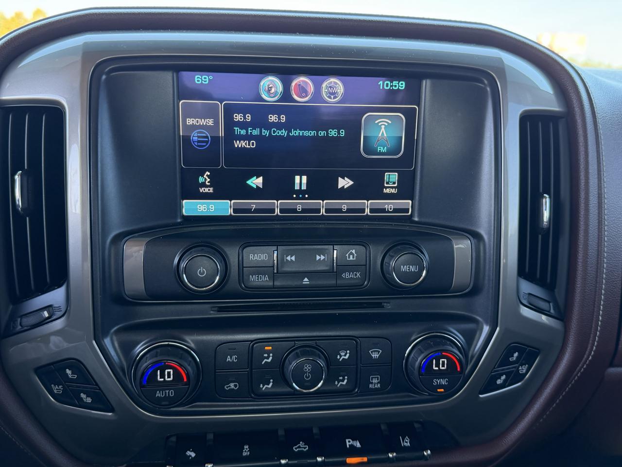 Chevrolet Silverado 1500 4WD Crew Cab 143.5" High Country 2014