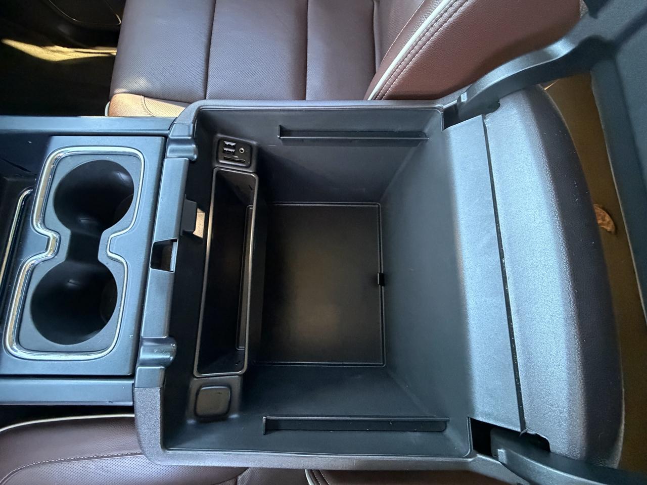 Chevrolet Silverado 1500 4WD Crew Cab 143.5" High Country 2014