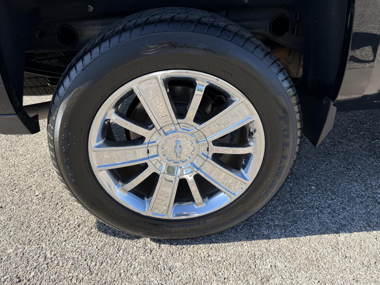 Chevrolet Silverado 1500 4WD Crew Cab 143.5" High Country 2014
