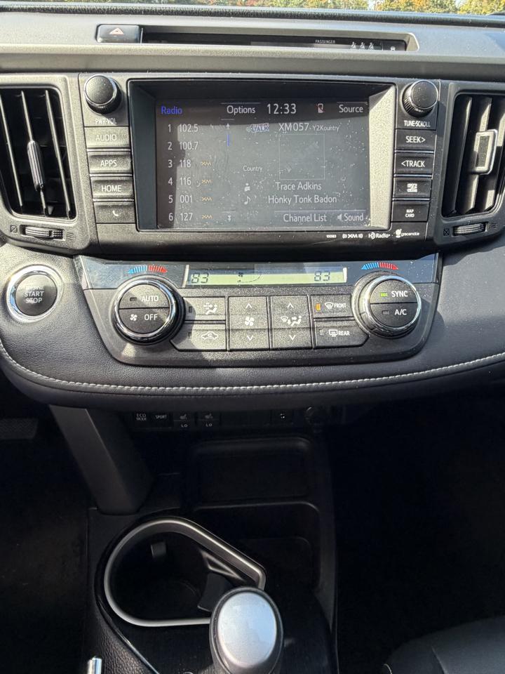 Toyota RAV4 Limited AWD (Natl) 2017