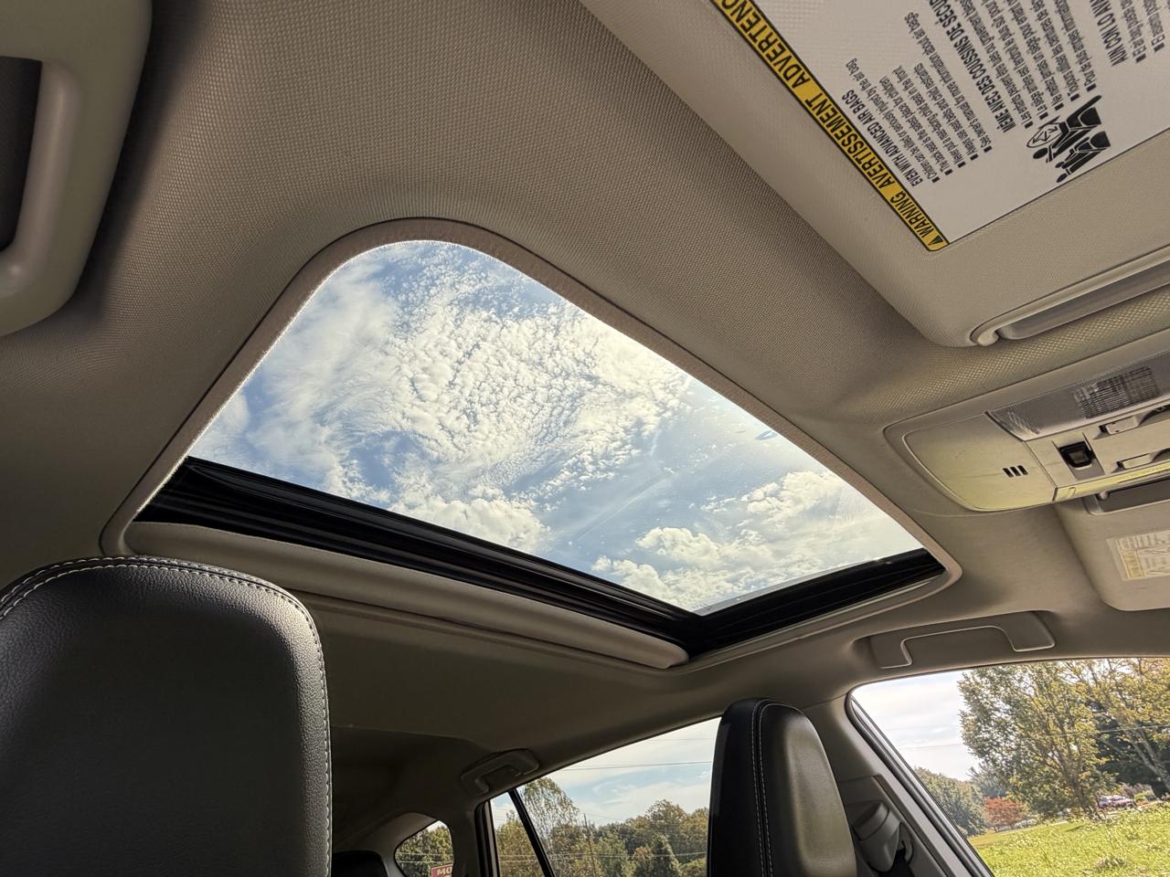 Toyota RAV4 Limited AWD (Natl) 2017