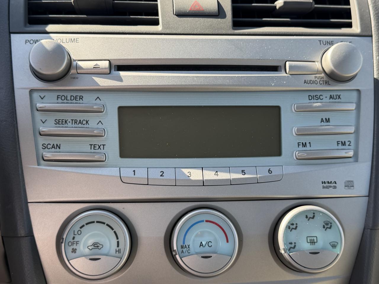Toyota Camry 4dr Sdn I4 Man LE (Natl) 2008
