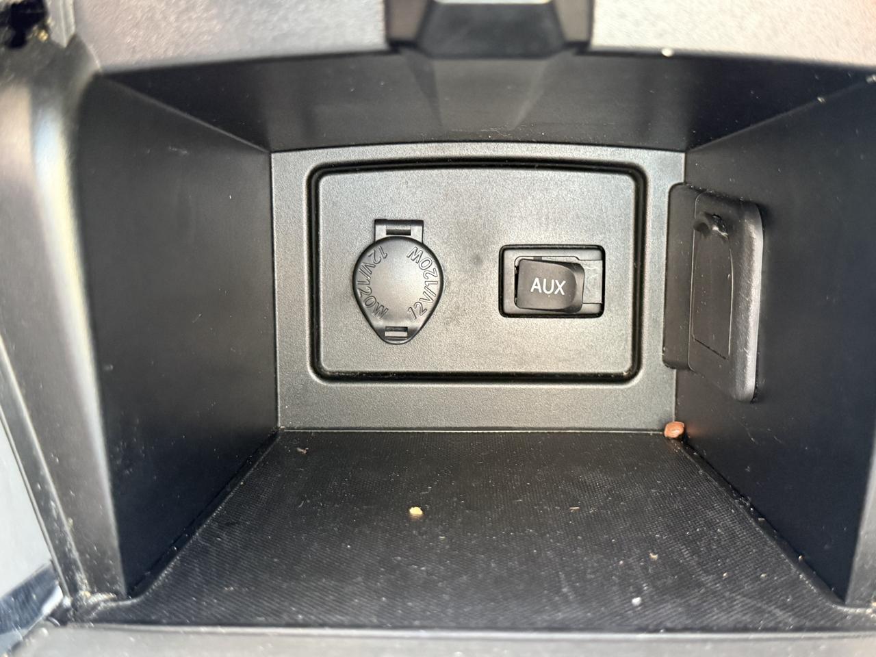 Toyota Camry 4dr Sdn I4 Man LE (Natl) 2008