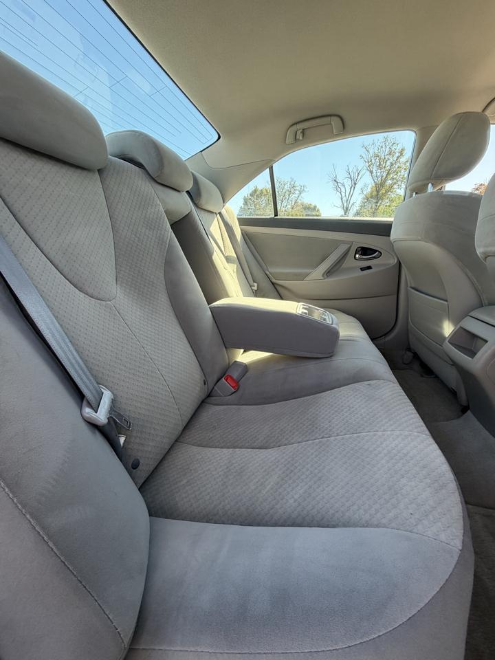 Toyota Camry 4dr Sdn I4 Man LE (Natl) 2008
