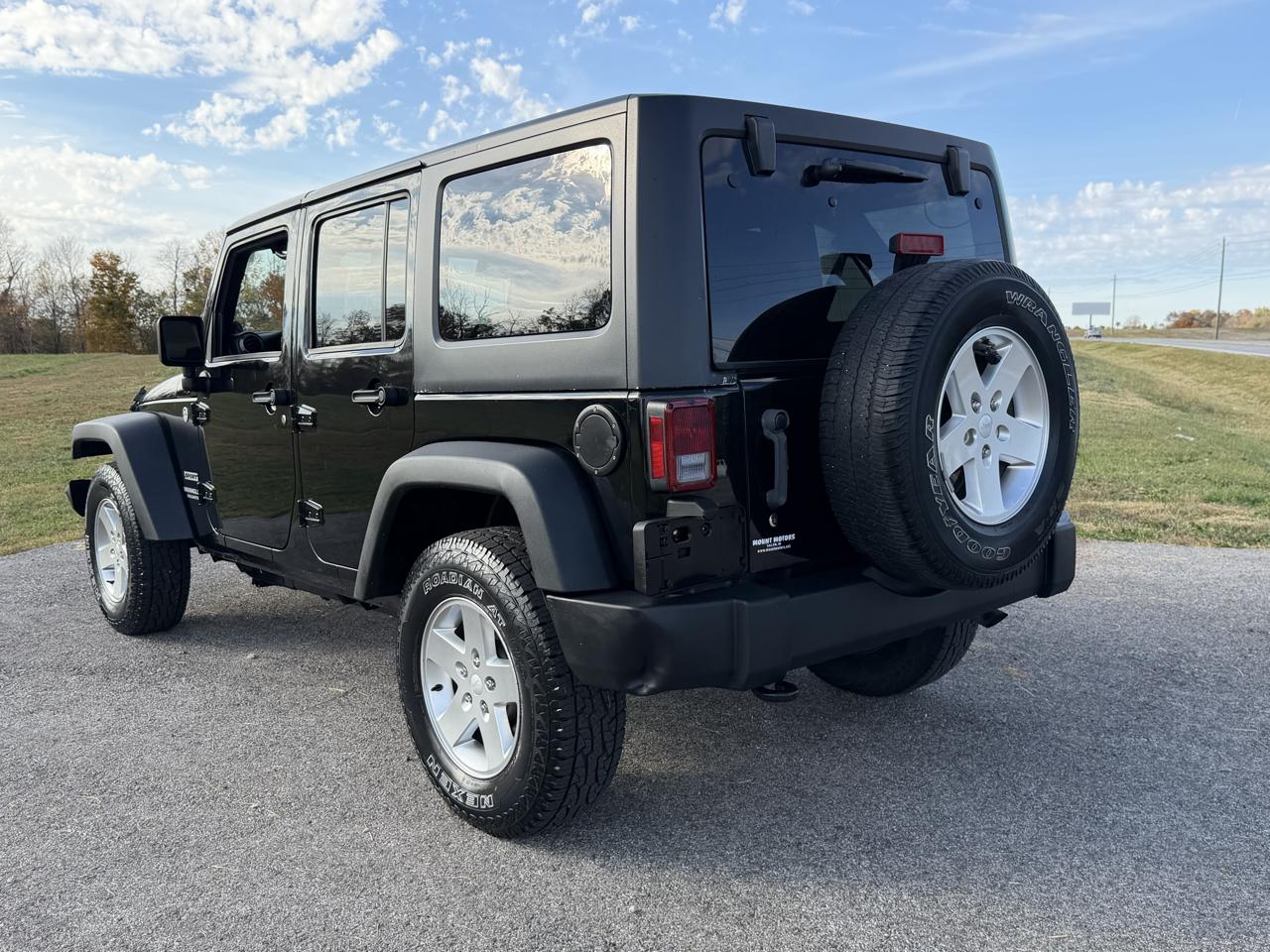 Jeep Wrangler Unlimited 4WD 4dr Sport 2013