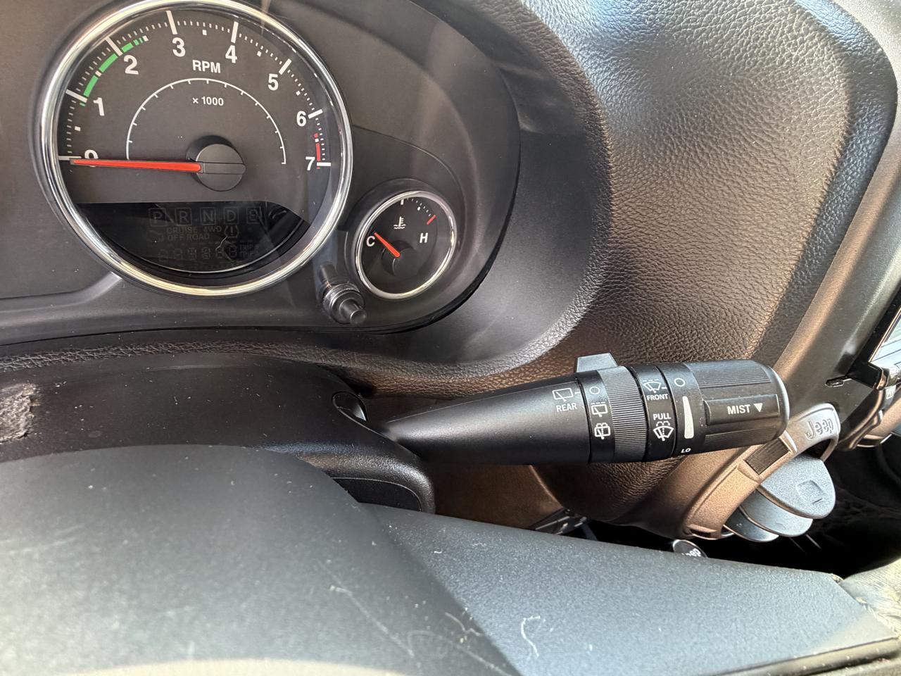 Jeep Wrangler Unlimited 4WD 4dr Sport 2013