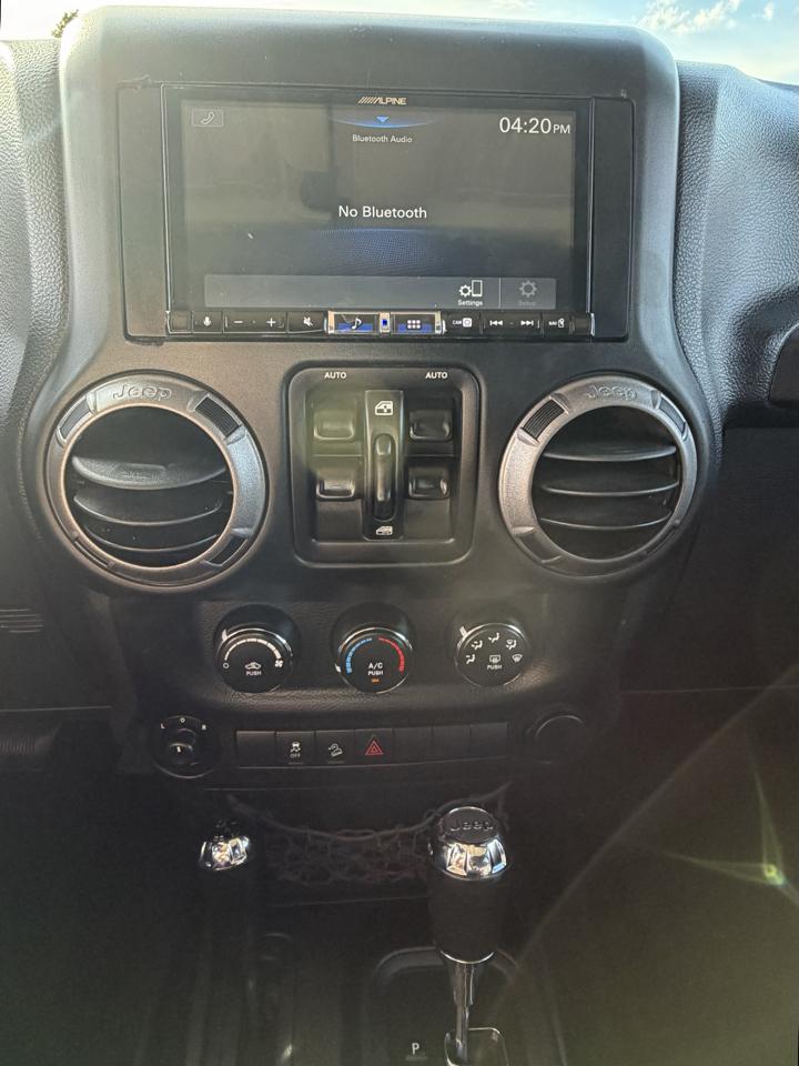 Jeep Wrangler Unlimited 4WD 4dr Sport 2013