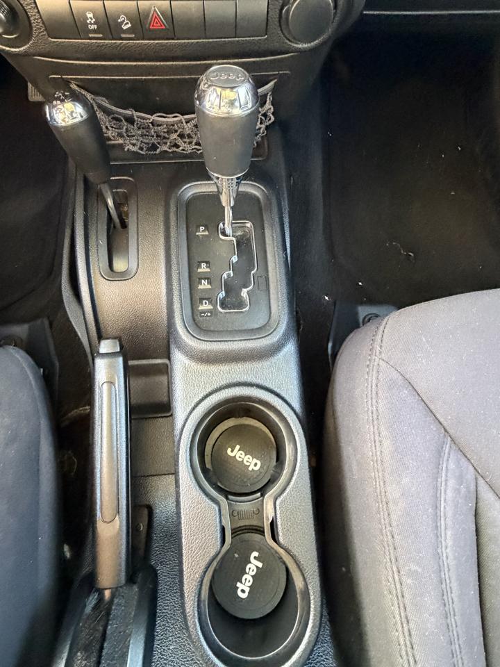 Jeep Wrangler Unlimited 4WD 4dr Sport 2013
