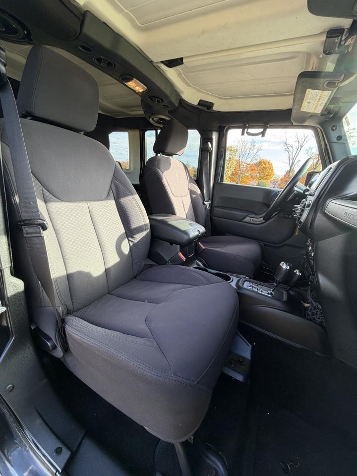 Jeep Wrangler Unlimited 4WD 4dr Sport 2013