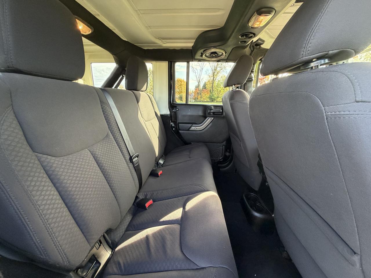 Jeep Wrangler Unlimited 4WD 4dr Sport 2013