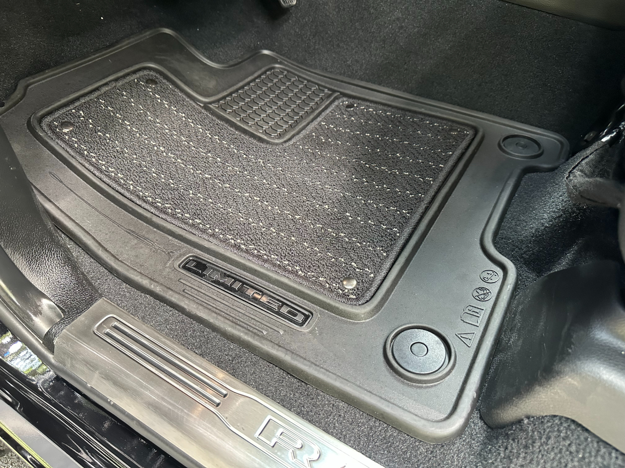 RAM 2500 Limited Mega Cab 4WD 2023 RAM 2500 Limited Mega Cab 4WD 2023