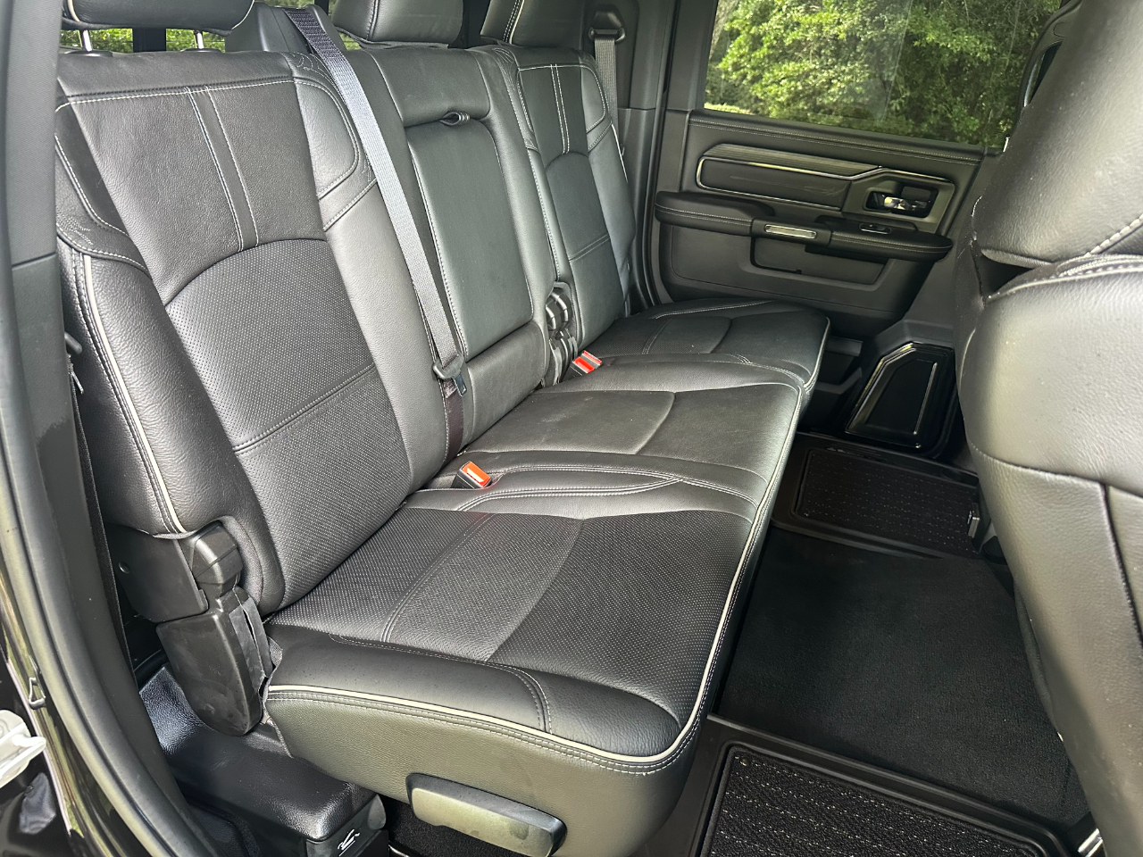 RAM 2500 Limited Mega Cab 4WD 2023 RAM 2500 Limited Mega Cab 4WD 2023