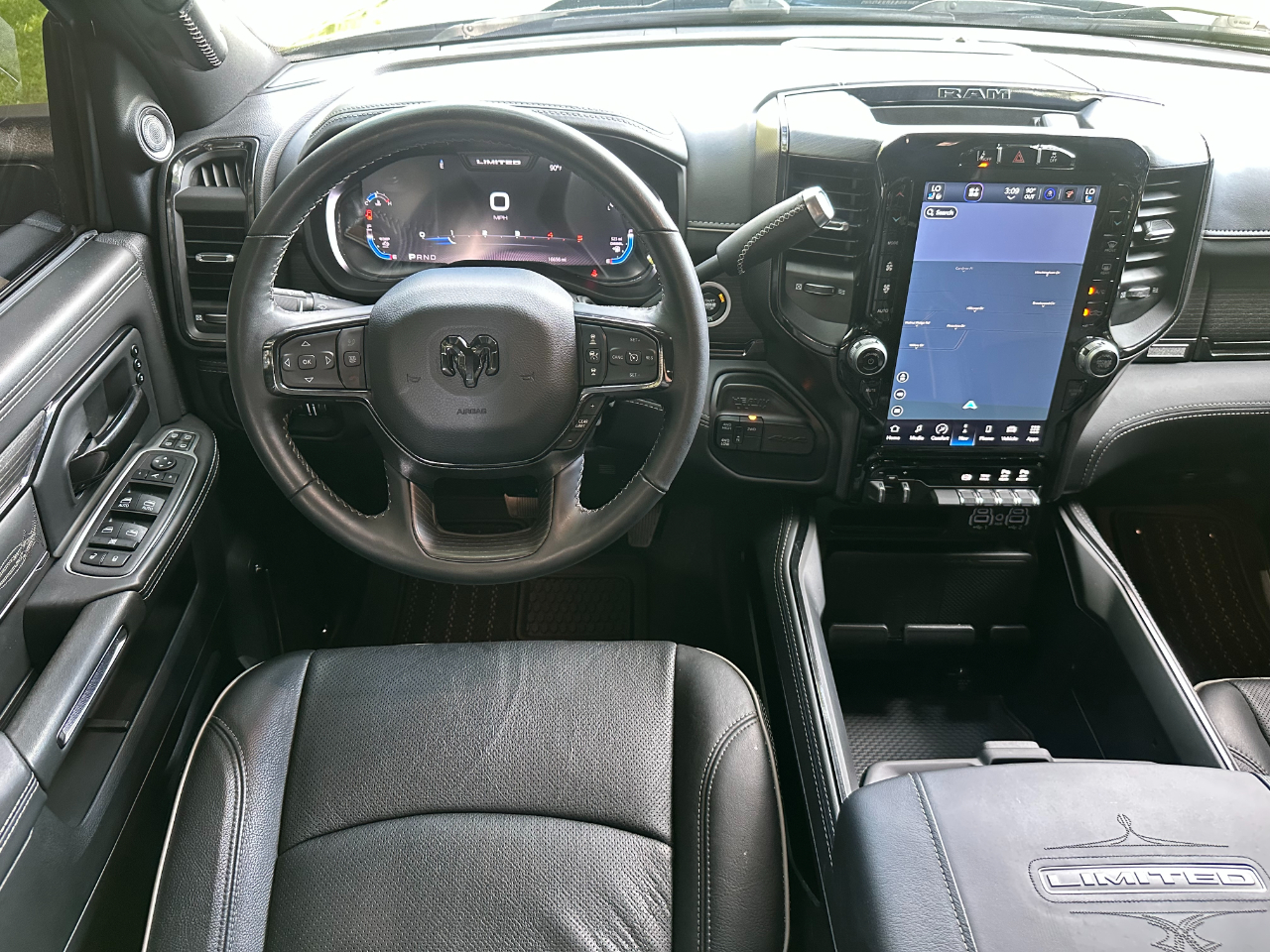 RAM 2500 Limited Mega Cab 4WD 2023 RAM 2500 Limited Mega Cab 4WD 2023