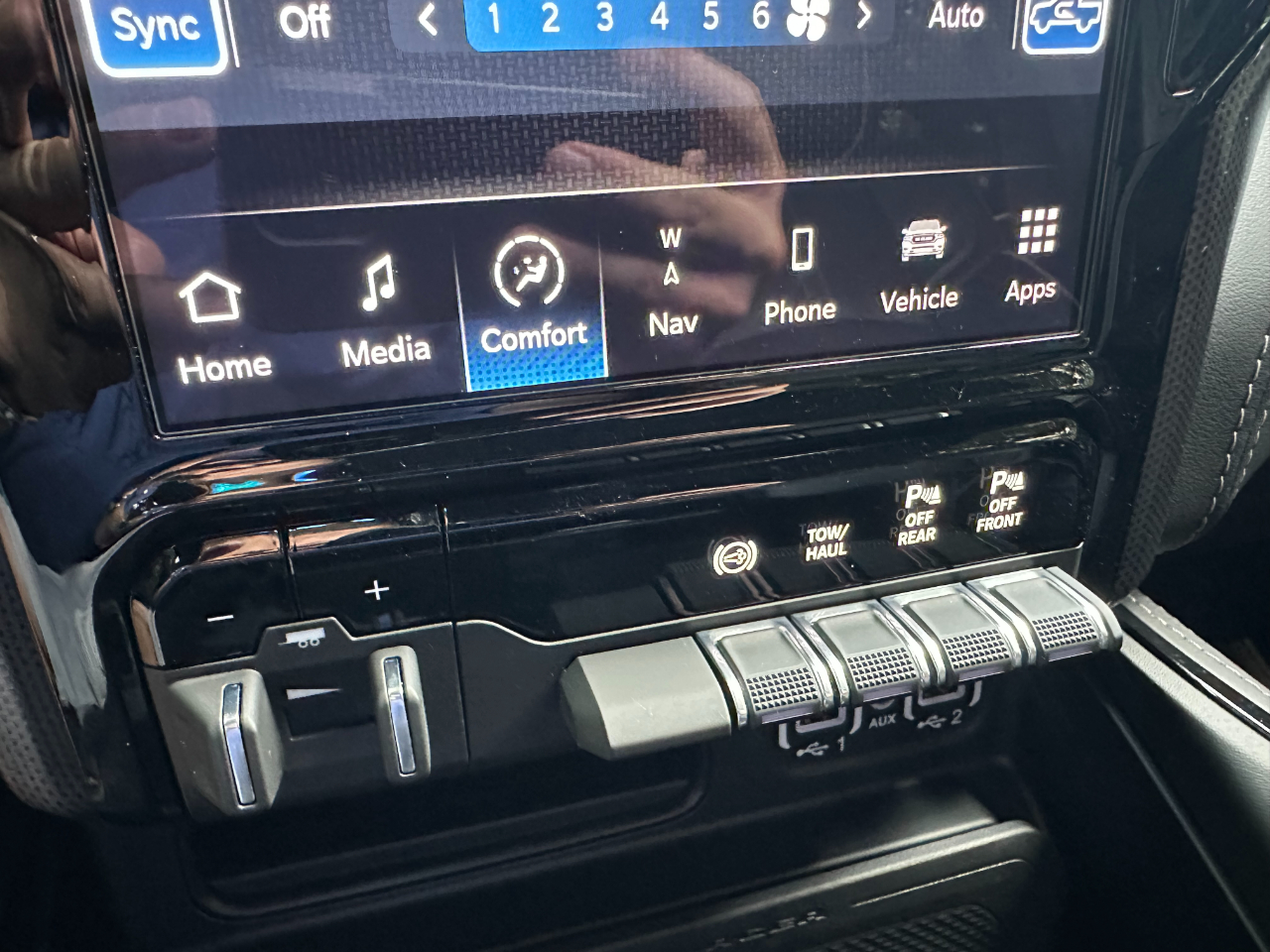 RAM 2500 Limited Mega Cab 4WD 2023 RAM 2500 Limited Mega Cab 4WD 2023