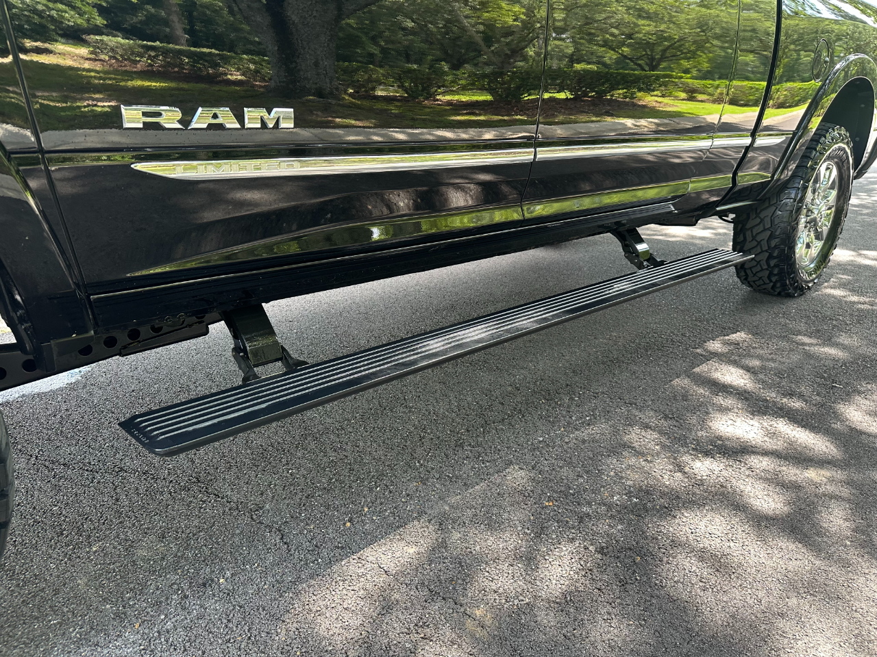 RAM 2500 Limited Mega Cab 4WD 2023 RAM 2500 Limited Mega Cab 4WD 2023