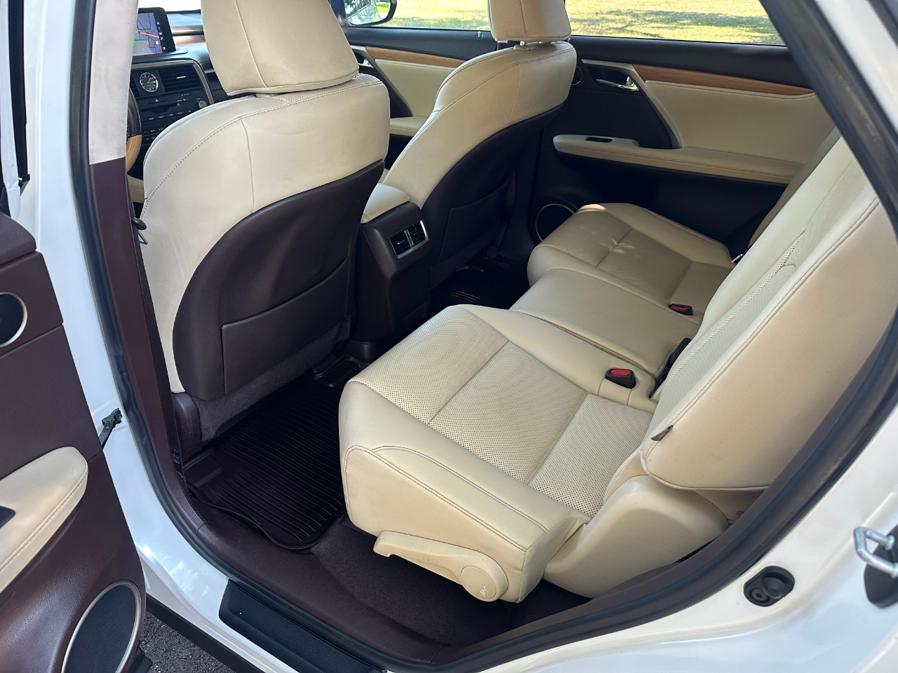 2020 Lexus RX 350L Premium photo 15