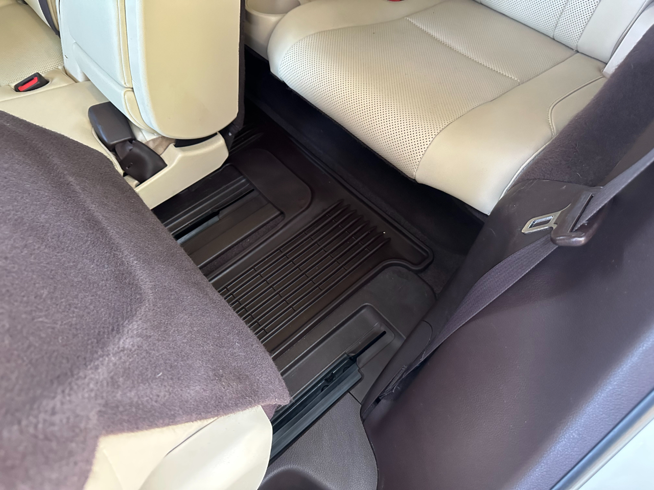 2020 Lexus RX 350L Premium photo 17