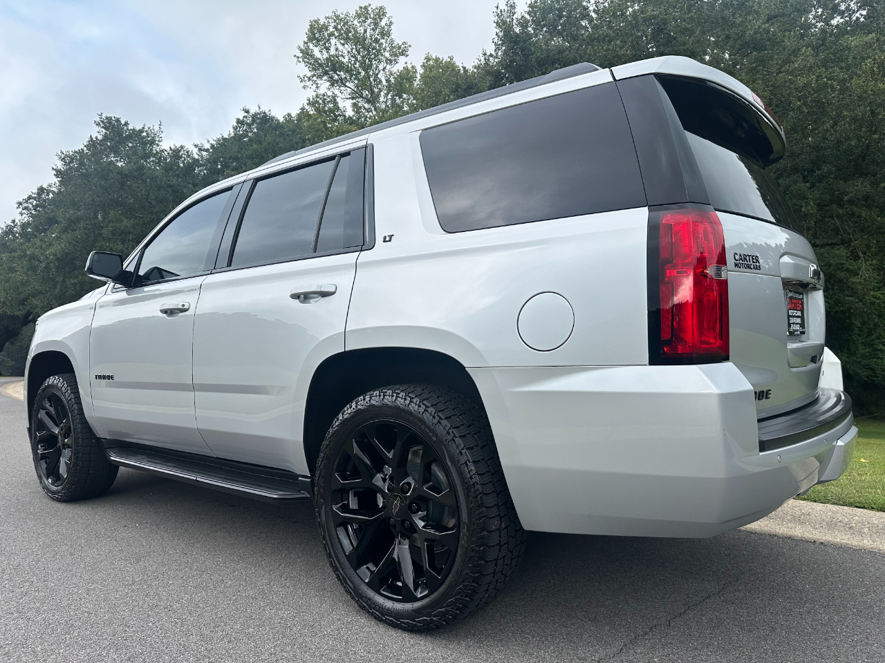 2019 Chevrolet Tahoe LT photo 7