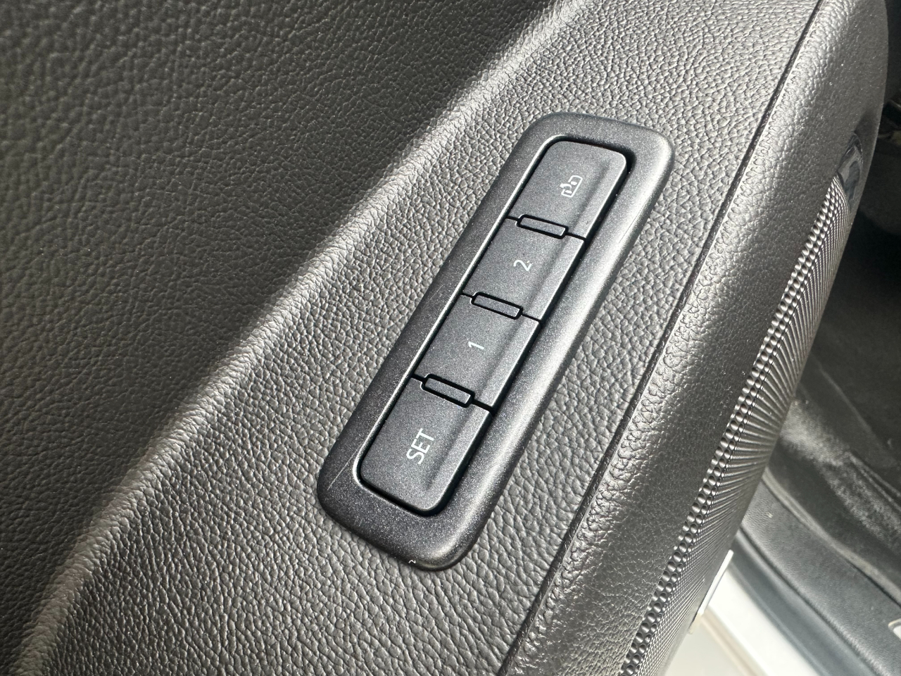 2019 Chevrolet Tahoe LT photo 10