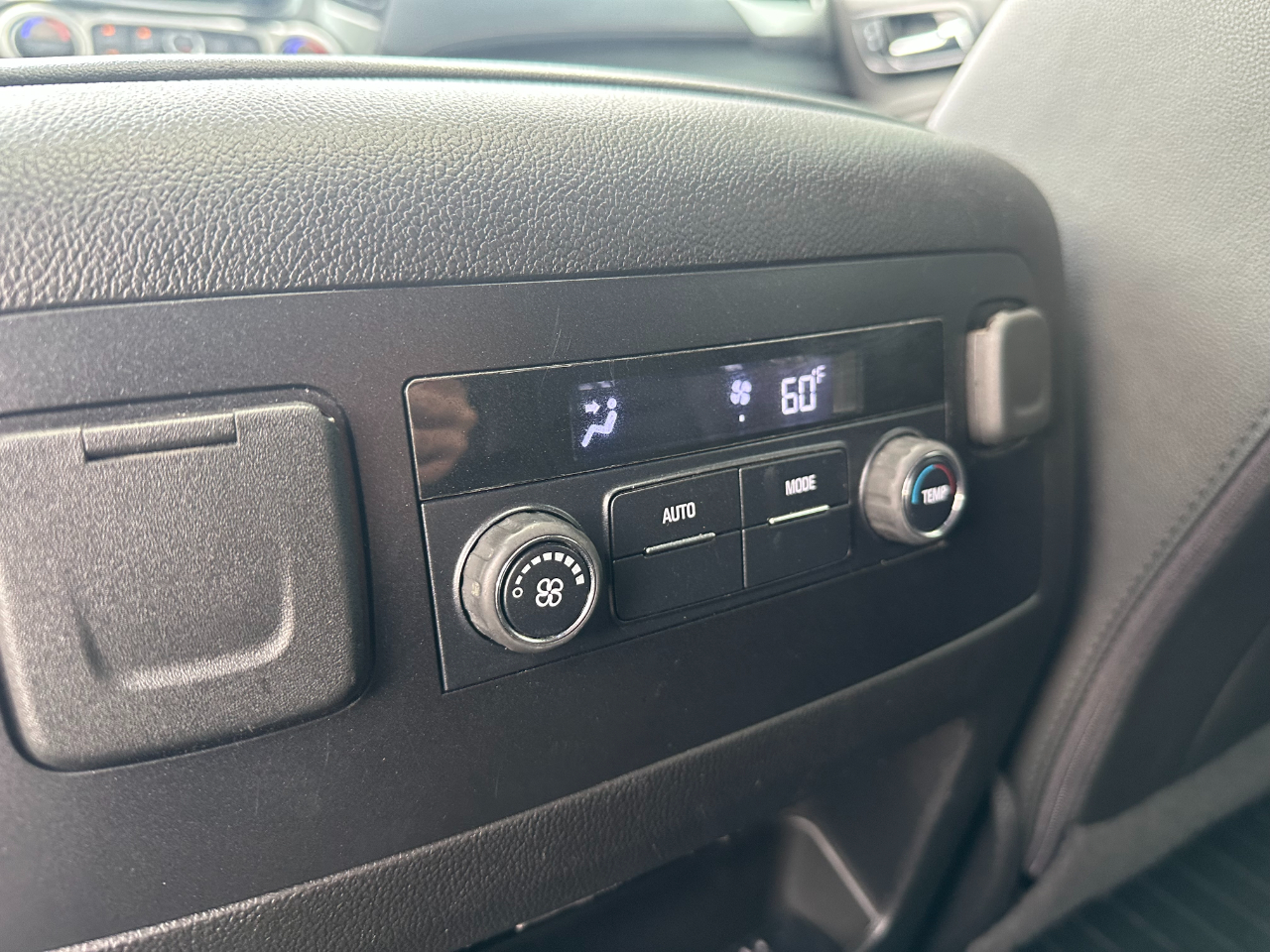 2019 Chevrolet Tahoe LT photo 20