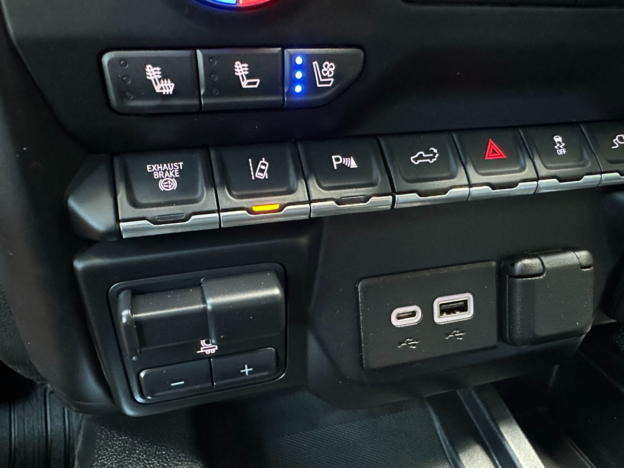 2022 Gmc Sierra HD Denali photo 46
