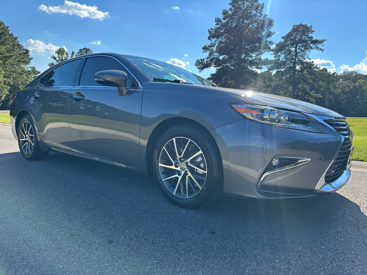 2017 Lexus ES 350 Premium photo 3