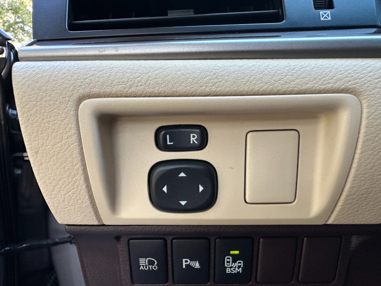 2017 Lexus ES 350 Premium photo 29