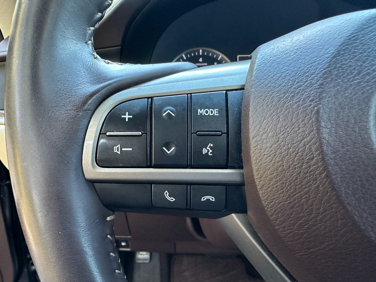 2017 Lexus ES 350 Premium photo 32