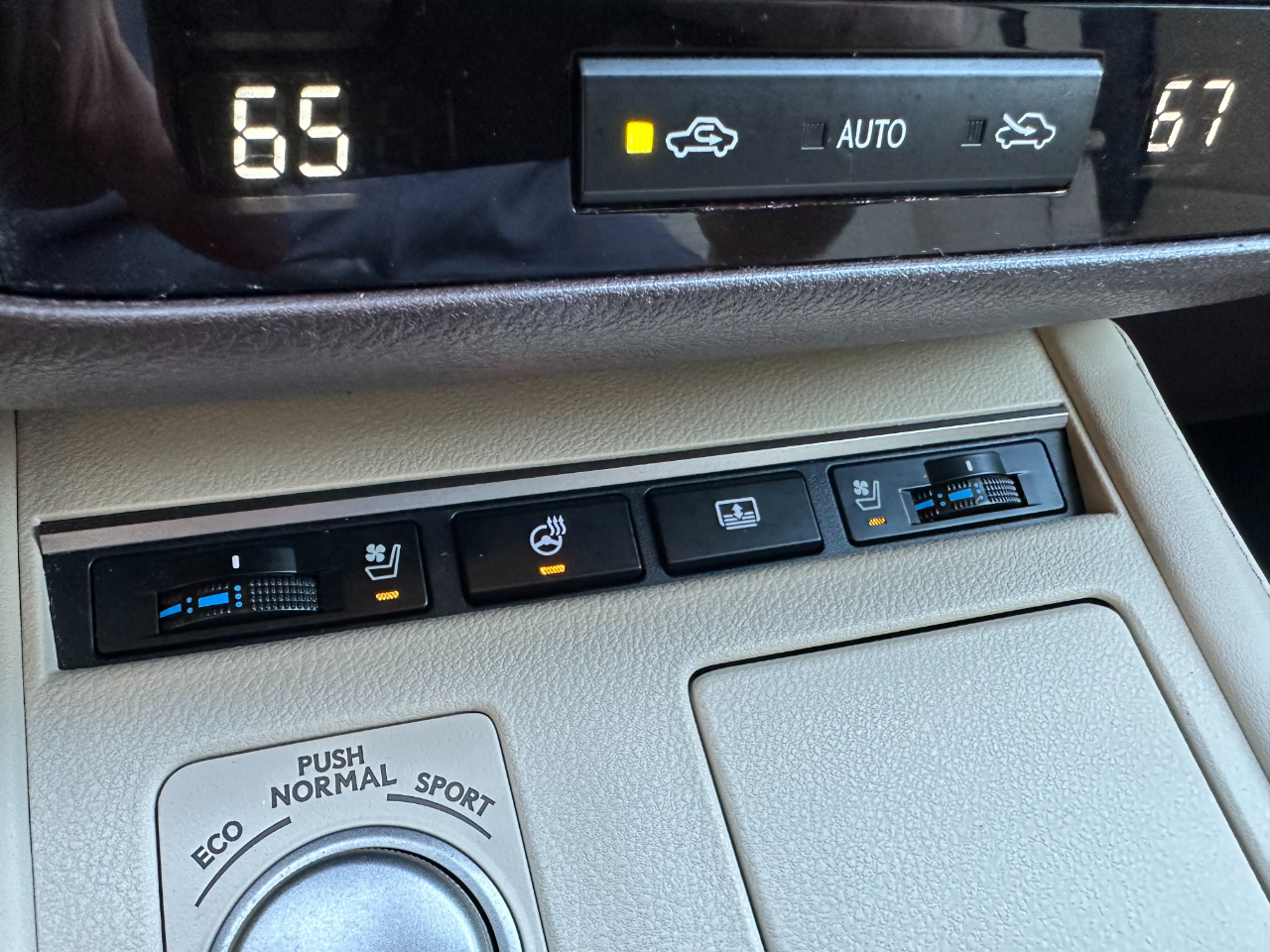 2017 Lexus ES 350 Premium photo 39