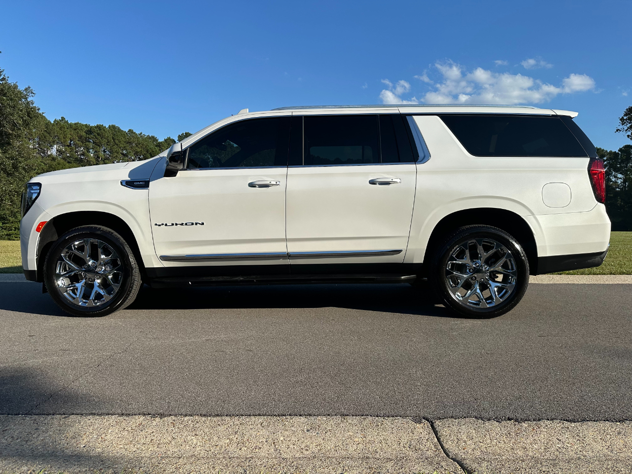 2024 Gmc Yukon XL SLT photo 8