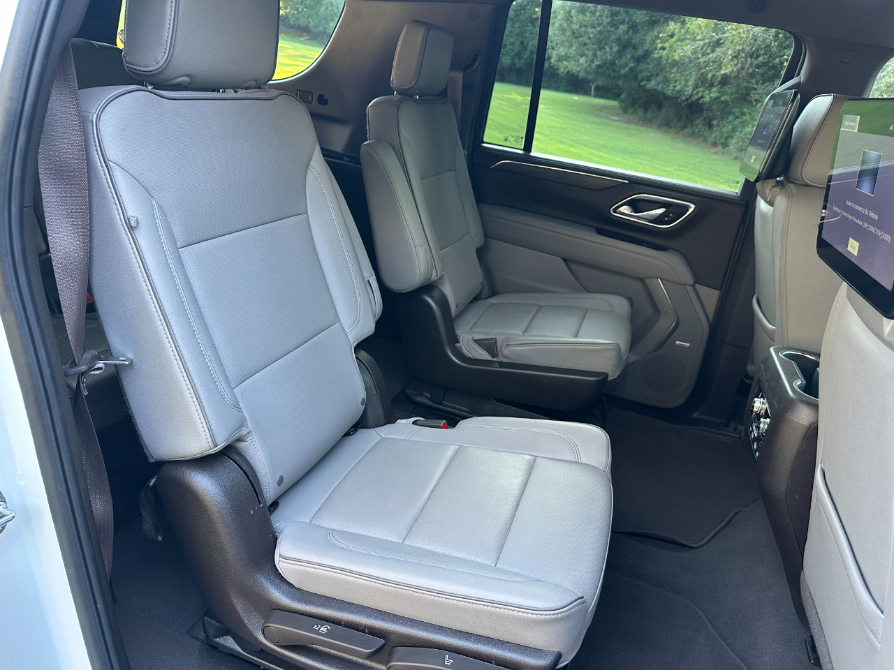 2024 Gmc Yukon XL SLT photo 24