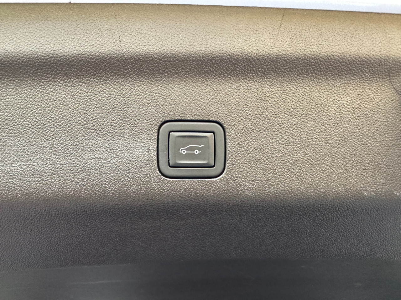 2024 Gmc Yukon XL SLT photo 36