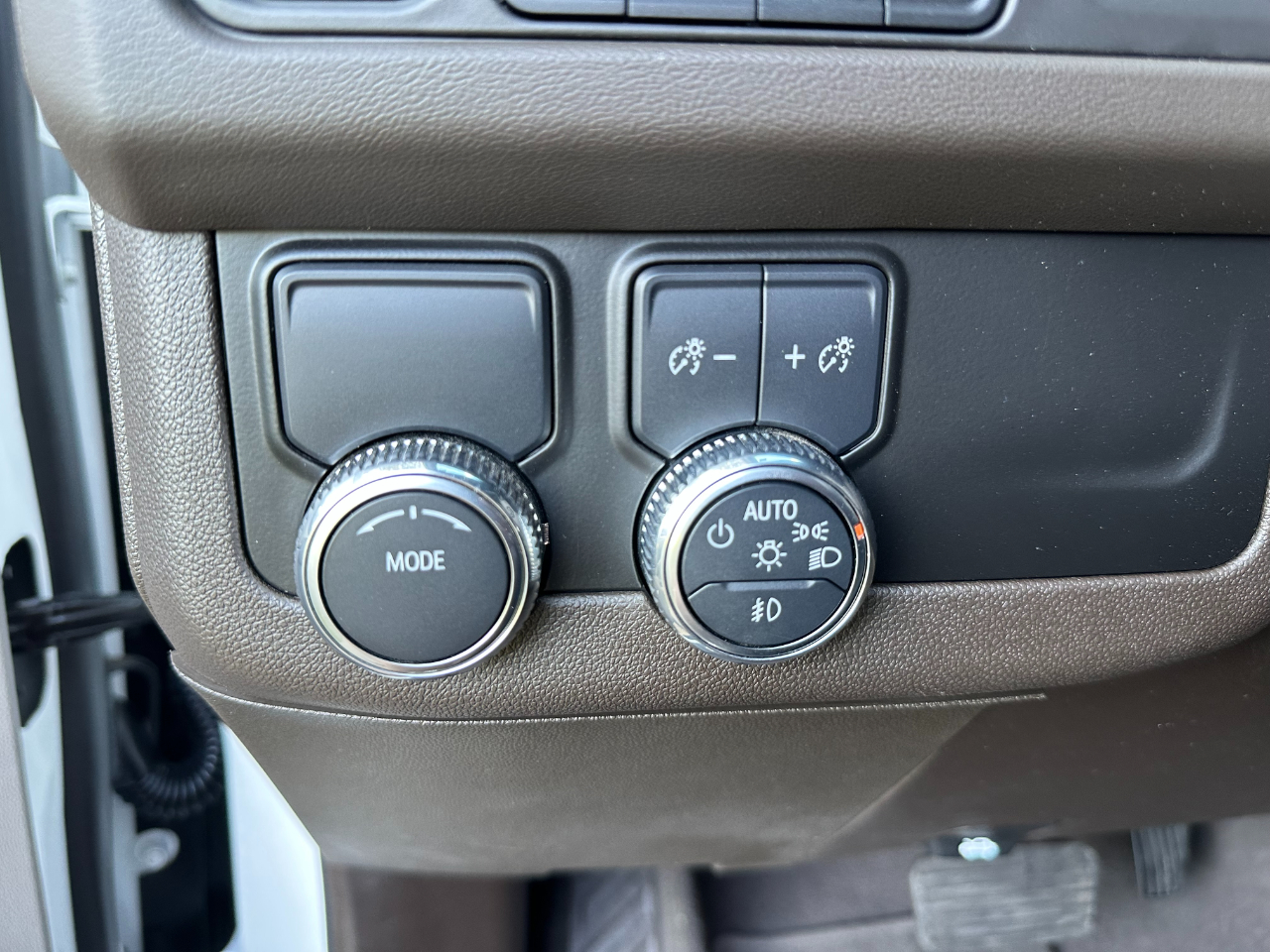 2024 Gmc Yukon XL SLT photo 40