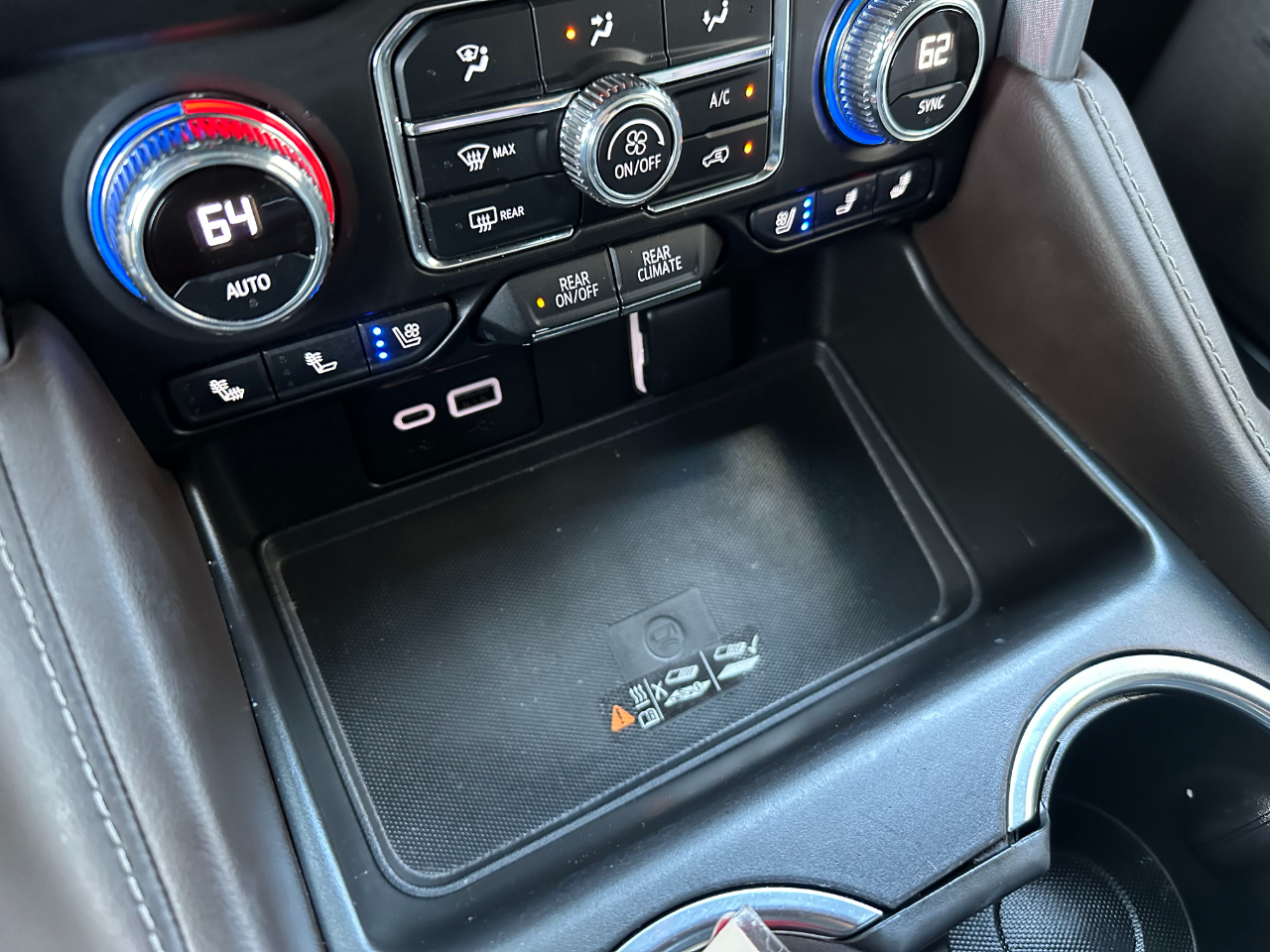 2024 Gmc Yukon XL SLT photo 48