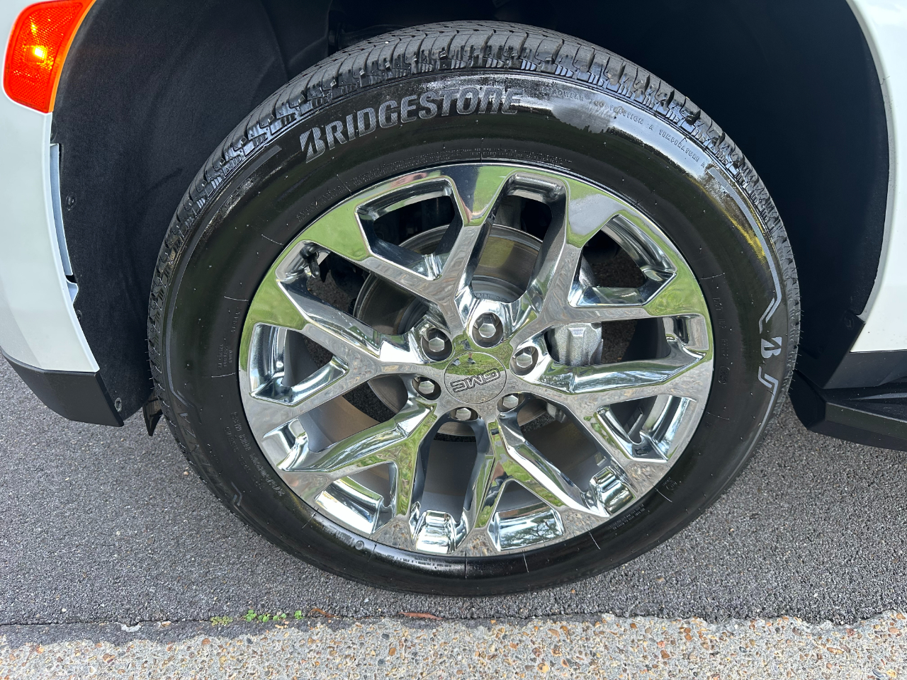2024 Gmc Yukon XL SLT photo 51