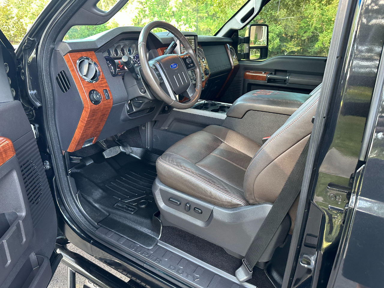 Ford Super Duty F-250 SRW 4WD Crew Cab 156" King Ranch 2015 Ford Super Duty F-250 SRW 4WD Crew Cab 156" King Ranch 2015