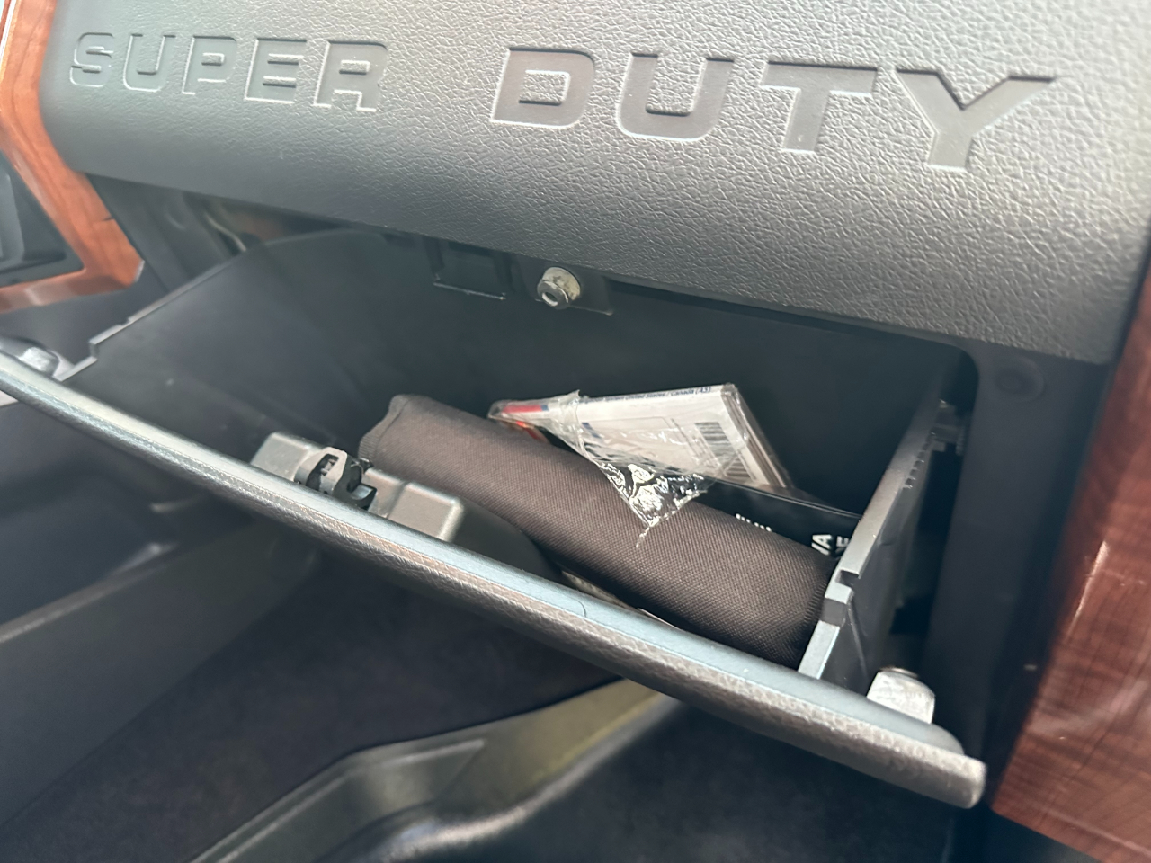 Ford Super Duty F-250 SRW 4WD Crew Cab 156" King Ranch 2015 Ford Super Duty F-250 SRW 4WD Crew Cab 156" King Ranch 2015