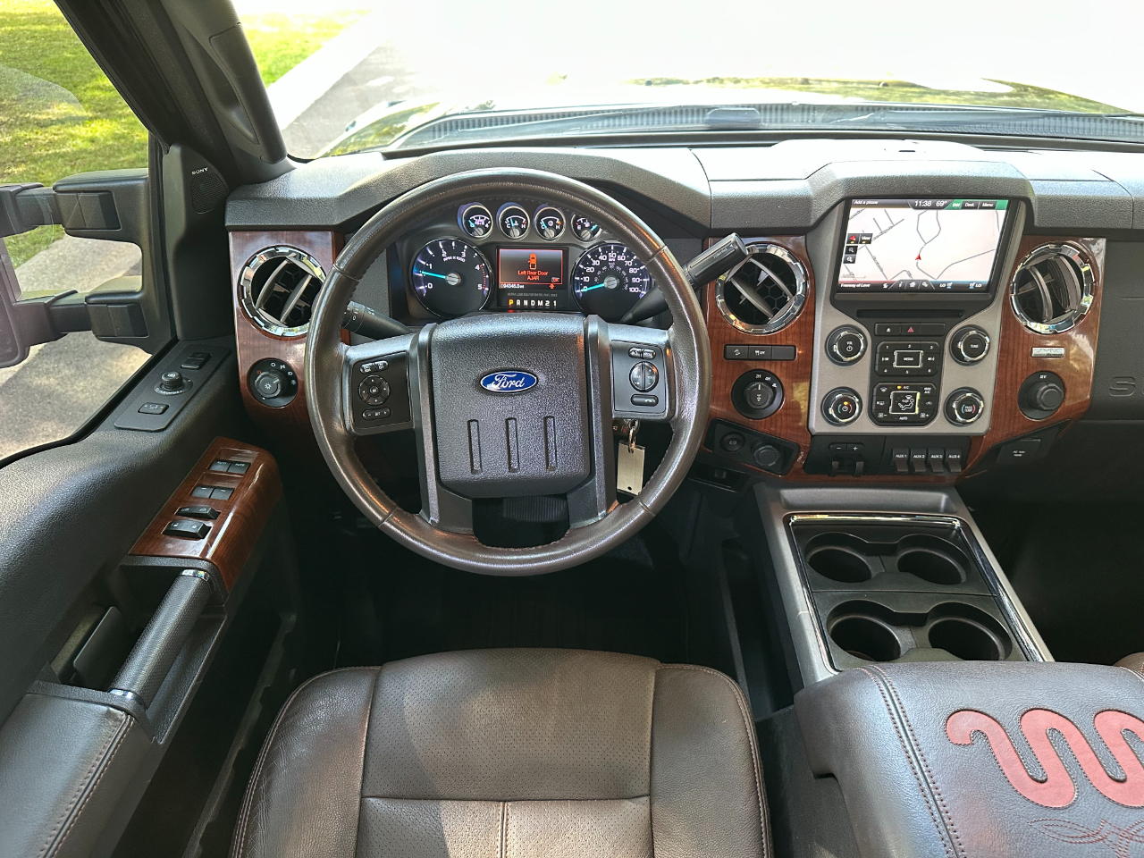 Ford Super Duty F-250 SRW 4WD Crew Cab 156" King Ranch 2015 Ford Super Duty F-250 SRW 4WD Crew Cab 156" King Ranch 2015