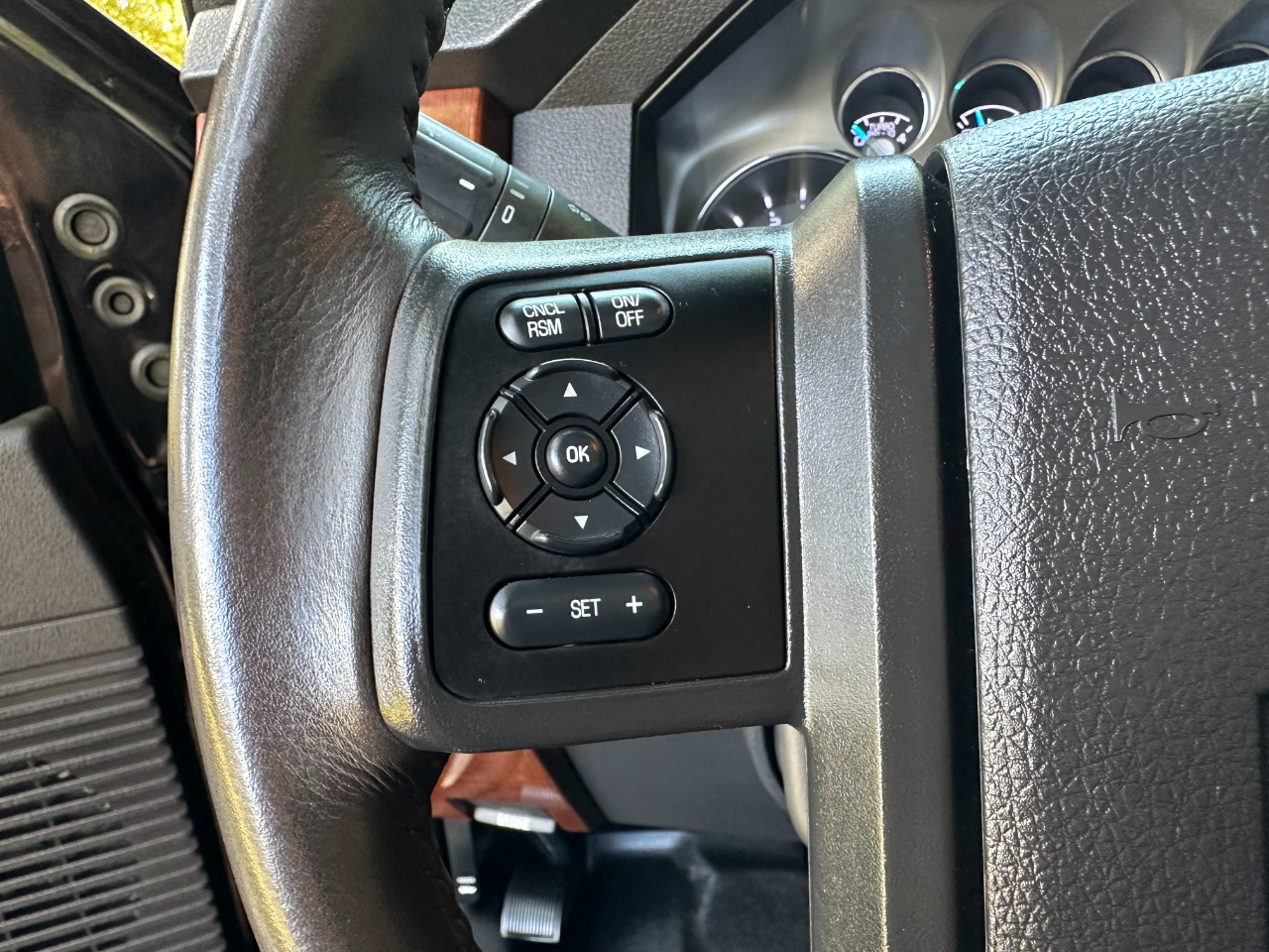 Ford Super Duty F-250 SRW 4WD Crew Cab 156" King Ranch 2015 Ford Super Duty F-250 SRW 4WD Crew Cab 156" King Ranch 2015