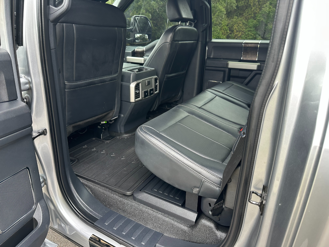 Ford Super Duty F-250 SRW Lariat 4WD Crew Cab 6.75' Box 2022 Ford Super Duty F-250 SRW Lariat 4WD Crew Cab 6.75' Box 2022