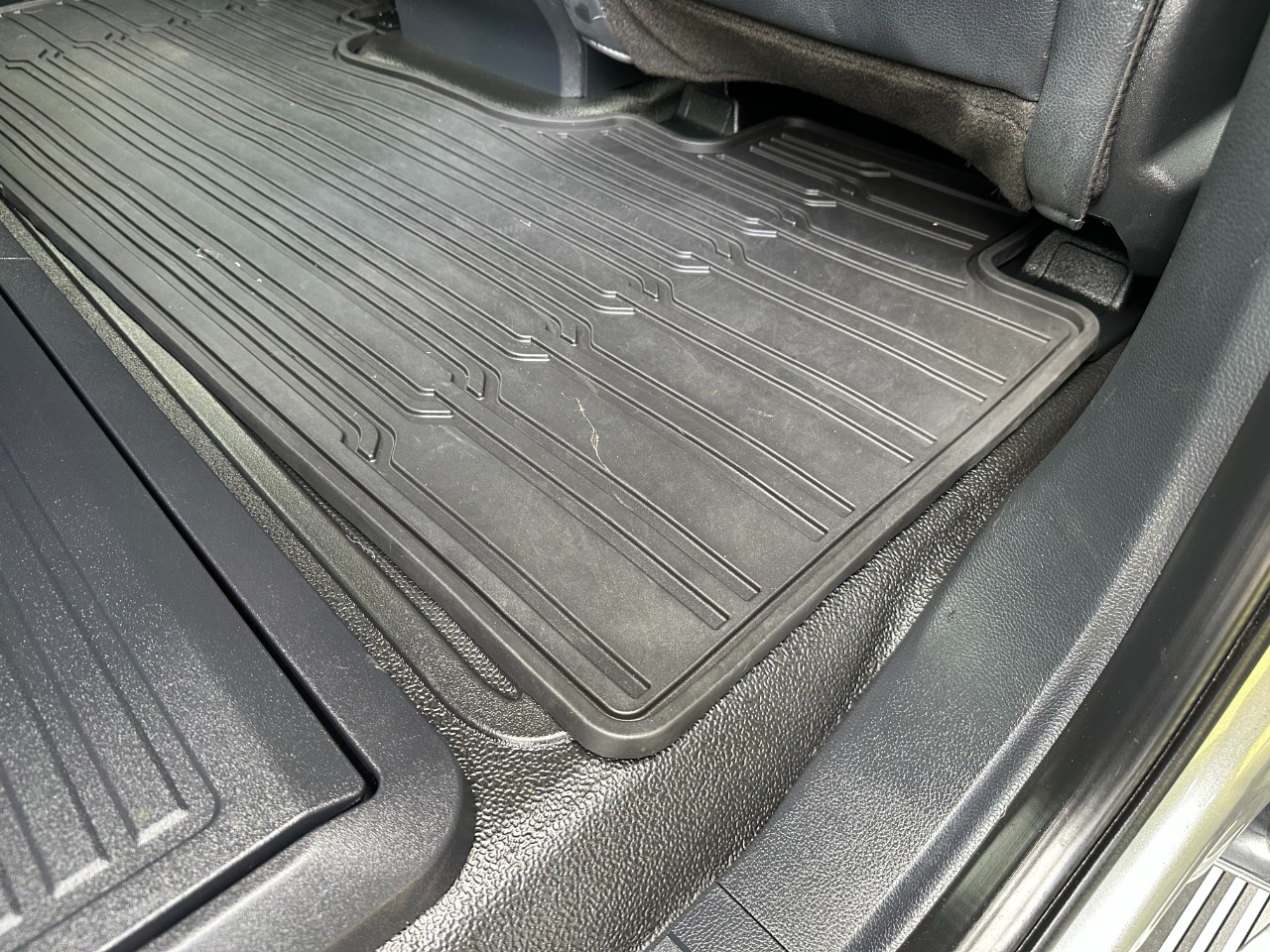 Ford Super Duty F-250 SRW Lariat 4WD Crew Cab 6.75' Box 2022 Ford Super Duty F-250 SRW Lariat 4WD Crew Cab 6.75' Box 2022