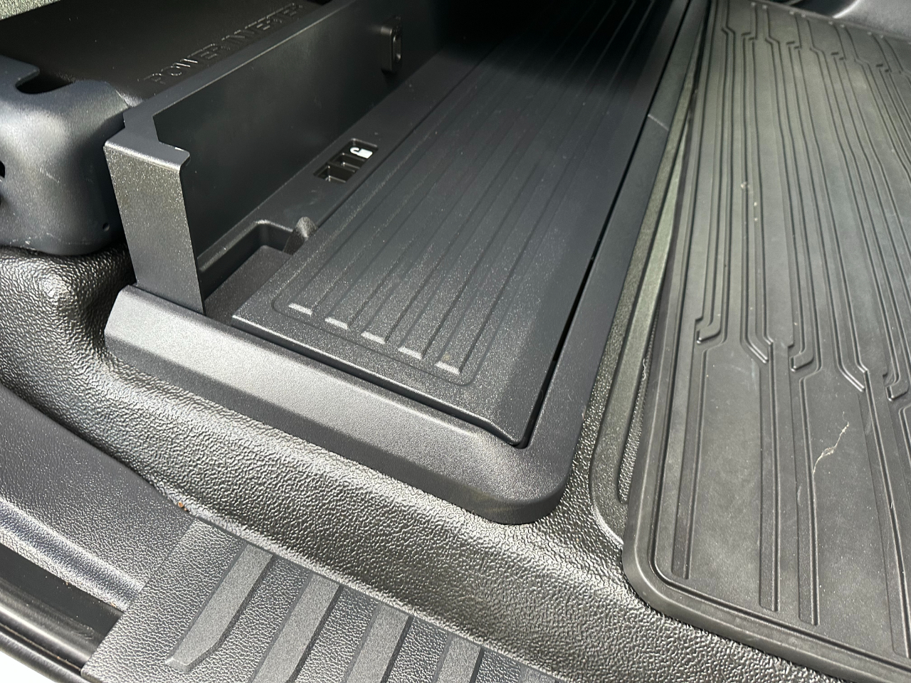 Ford Super Duty F-250 SRW Lariat 4WD Crew Cab 6.75' Box 2022 Ford Super Duty F-250 SRW Lariat 4WD Crew Cab 6.75' Box 2022