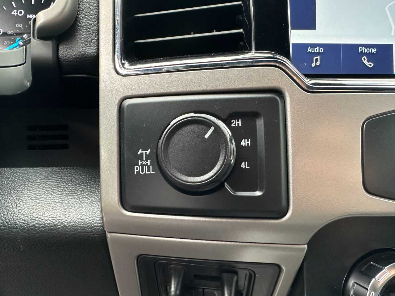 Ford Super Duty F-250 SRW Lariat 4WD Crew Cab 6.75' Box 2022 Ford Super Duty F-250 SRW Lariat 4WD Crew Cab 6.75' Box 2022