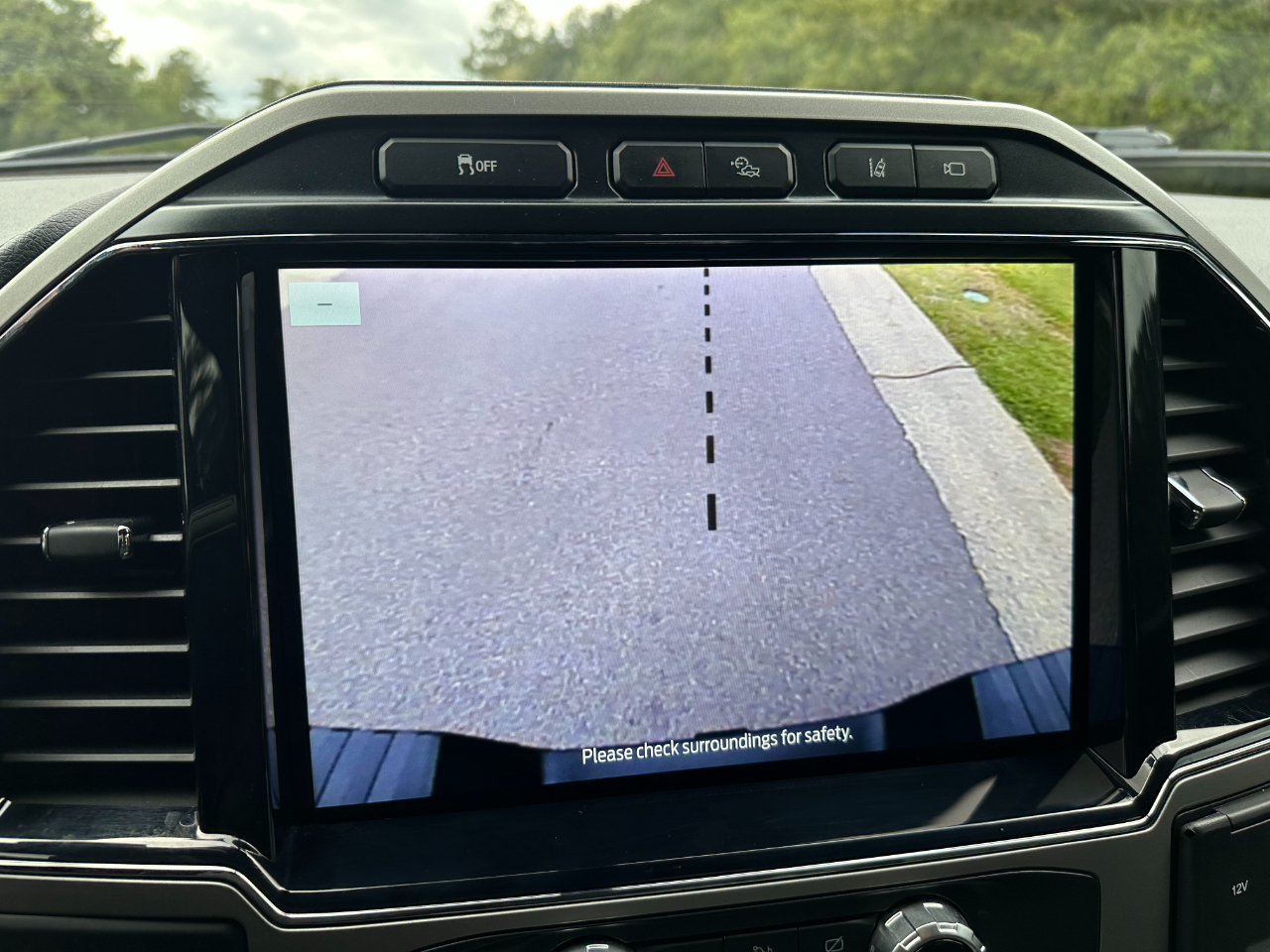 Ford Super Duty F-250 SRW Lariat 4WD Crew Cab 6.75' Box 2022 Ford Super Duty F-250 SRW Lariat 4WD Crew Cab 6.75' Box 2022