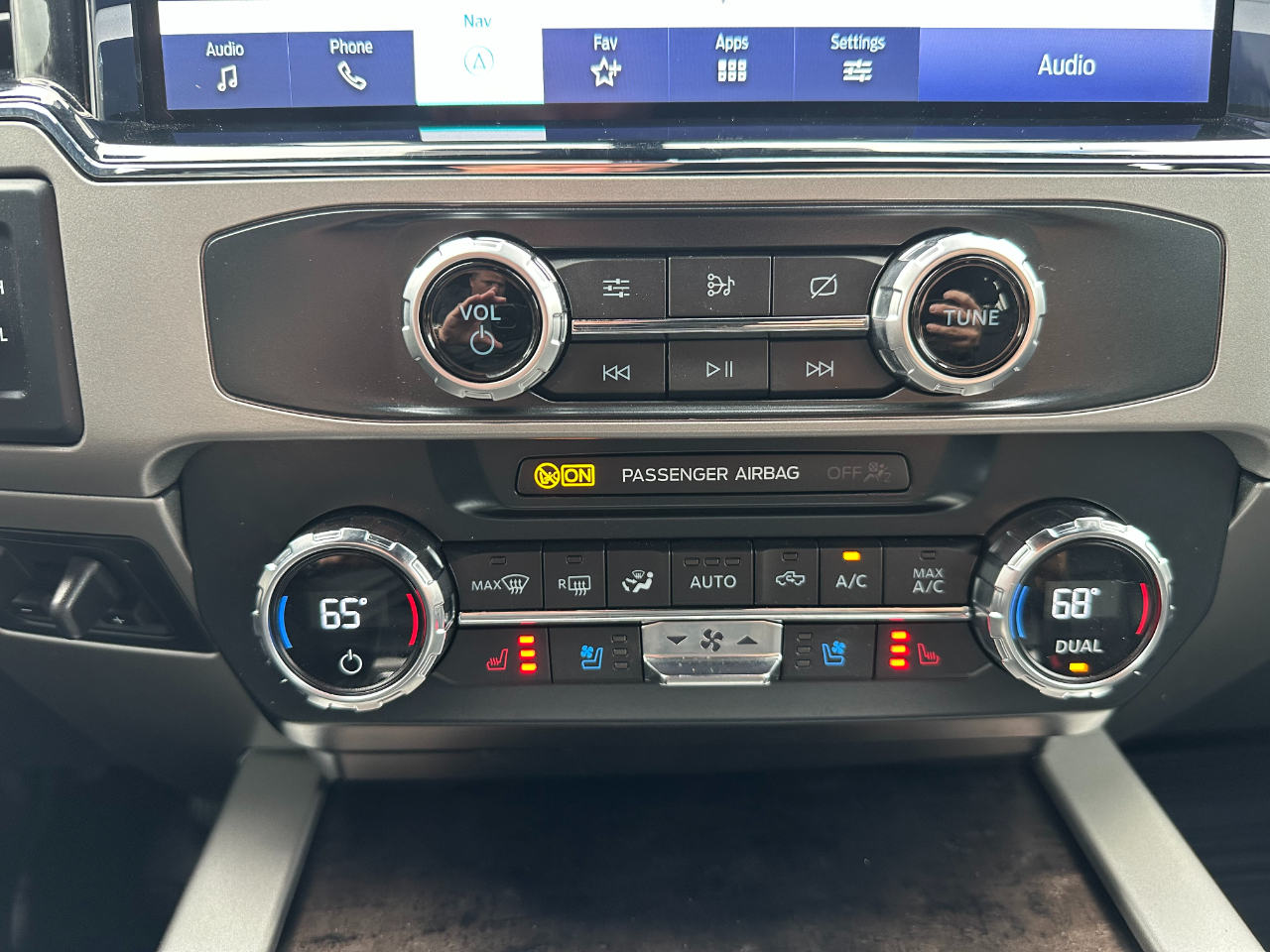 Ford Super Duty F-250 SRW Lariat 4WD Crew Cab 6.75' Box 2022 Ford Super Duty F-250 SRW Lariat 4WD Crew Cab 6.75' Box 2022