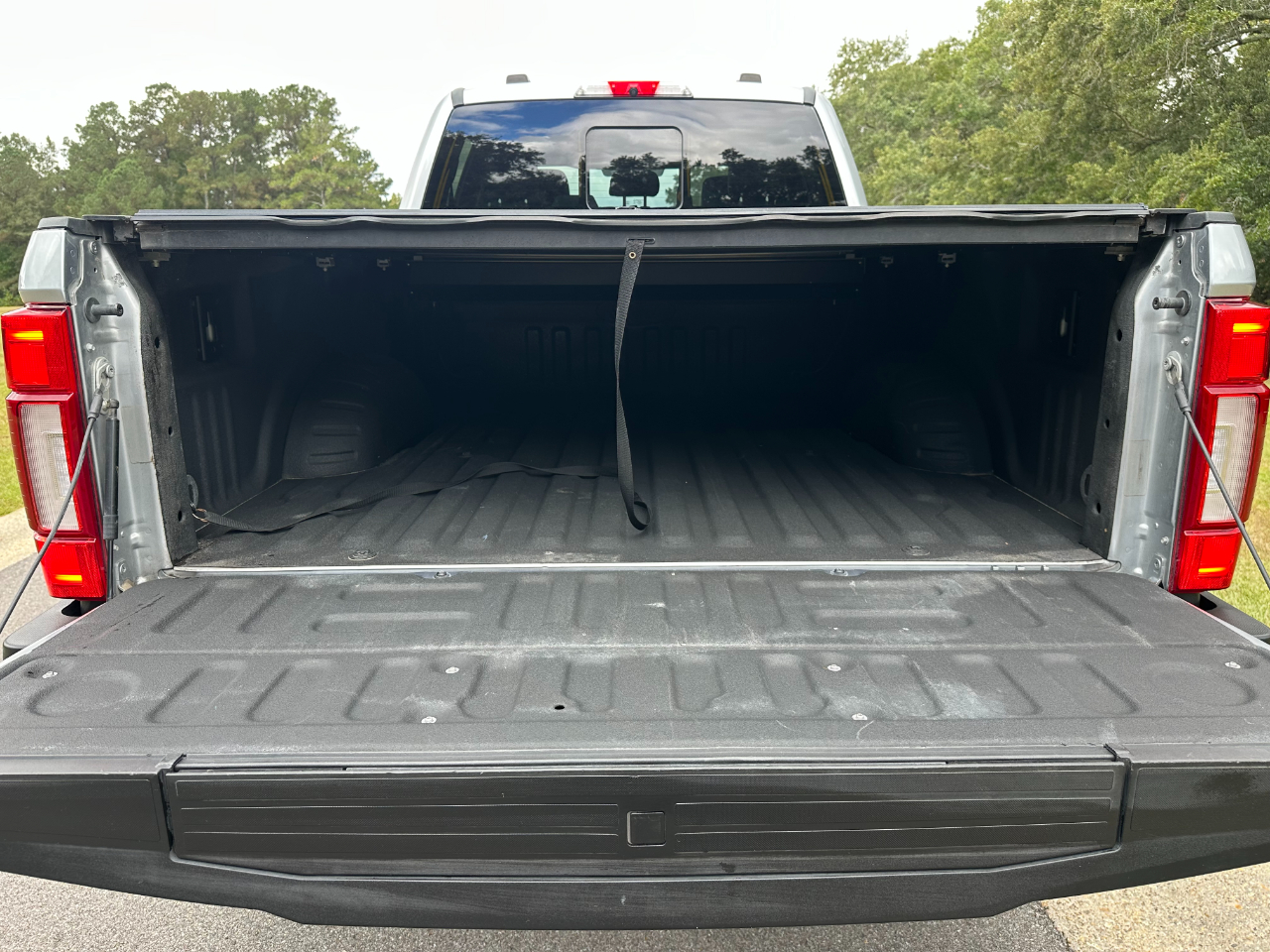 Ford Super Duty F-250 SRW Lariat 4WD Crew Cab 6.75' Box 2022 Ford Super Duty F-250 SRW Lariat 4WD Crew Cab 6.75' Box 2022