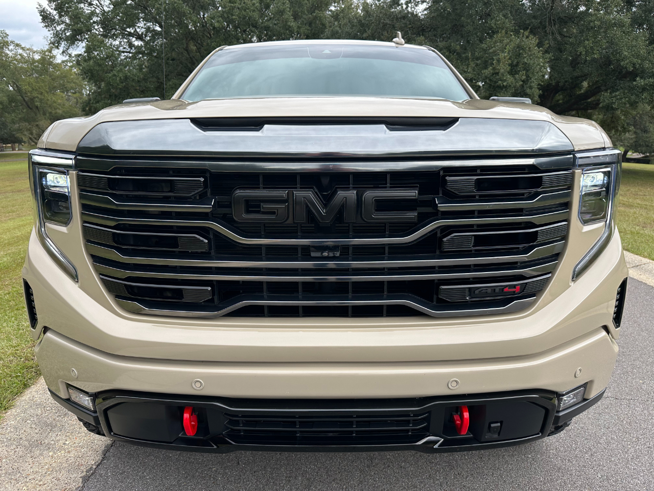 GMC Sierra 1500 4WD Crew Cab 147" AT4 2023 GMC Sierra 1500 4WD Crew Cab 147" AT4 2023