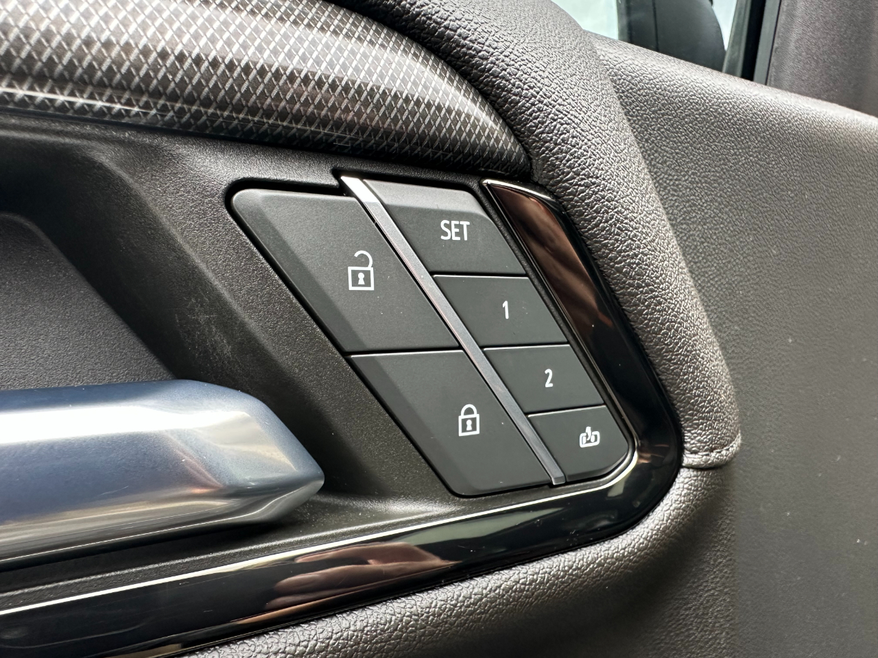 GMC Sierra 1500 4WD Crew Cab 147" AT4 2023 GMC Sierra 1500 4WD Crew Cab 147" AT4 2023