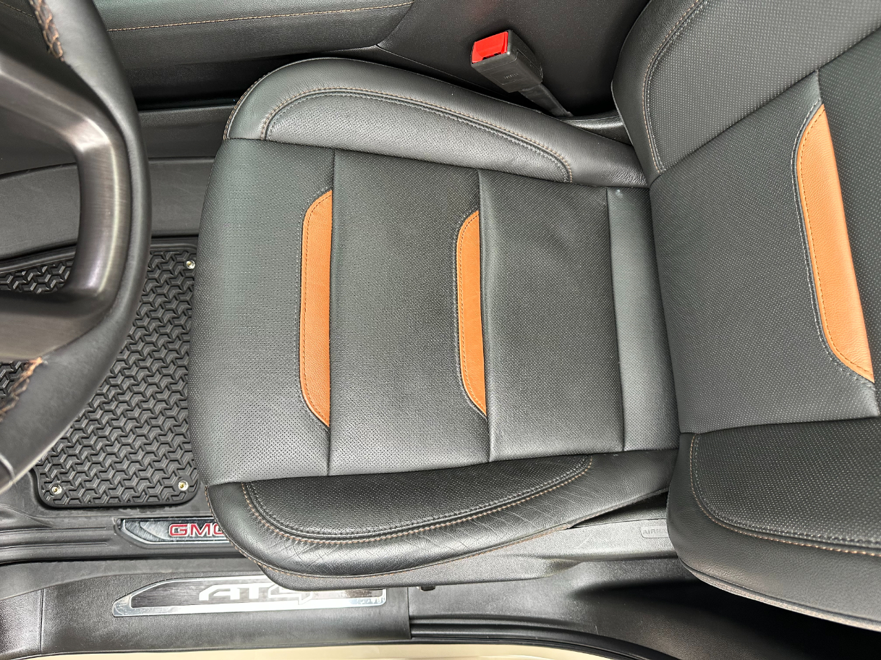 GMC Sierra 1500 4WD Crew Cab 147" AT4 2023 GMC Sierra 1500 4WD Crew Cab 147" AT4 2023