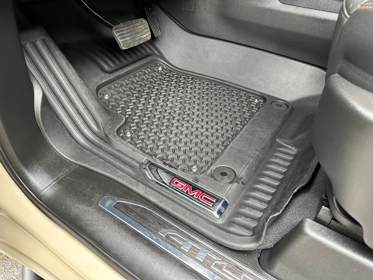 GMC Sierra 1500 4WD Crew Cab 147" AT4 2023 GMC Sierra 1500 4WD Crew Cab 147" AT4 2023